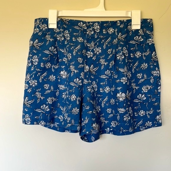 Loft pull on floral shorts. Sz. S. - Picture 2 of 9